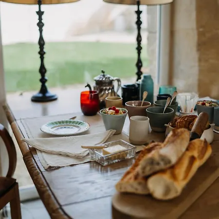 Privée Avec Grand Salon Et Cheminée Couette-café