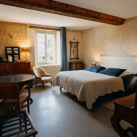 Le Clos Pelloquin Bed and Breakfast 4*