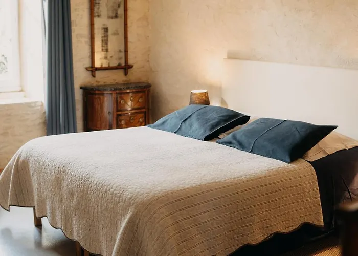 Le Clos Pelloquin Bed & Breakfast 4*